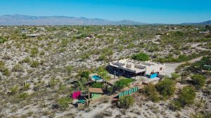 5052 W Perlita Road Horse Property