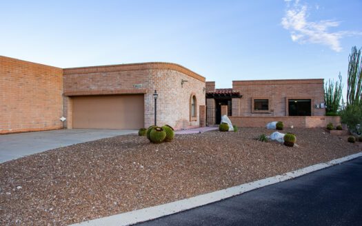 6600 E Villa di Cadore - Catalina Foothills living at its best