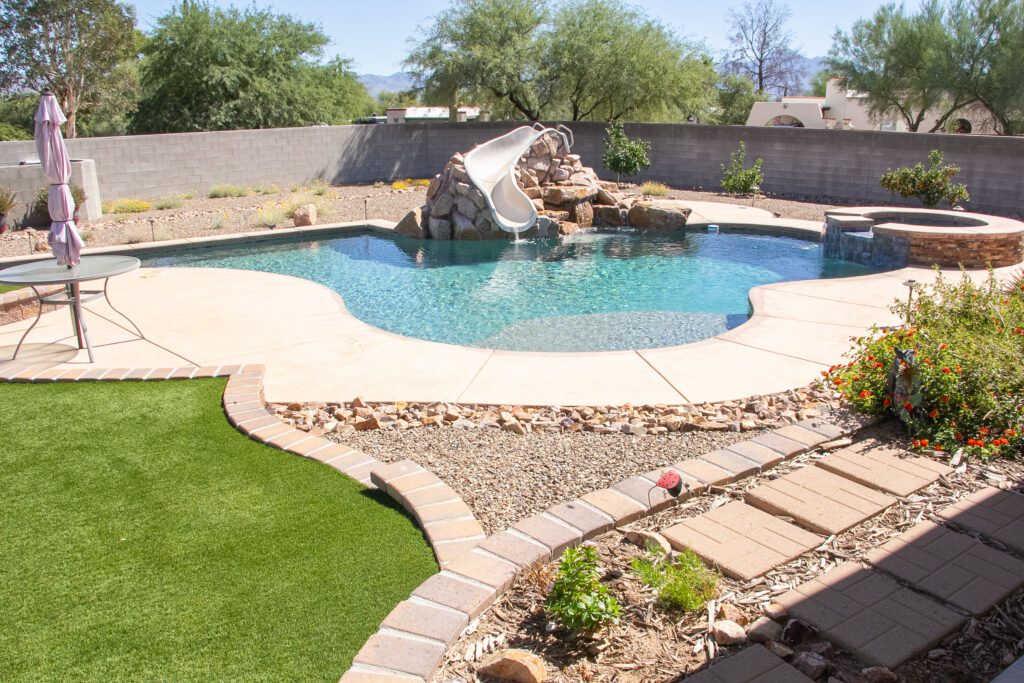 Just listed 221 W el napol Green Valley AZ